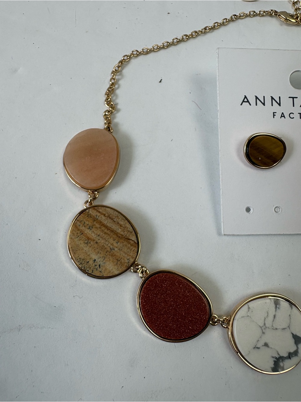 Ann Taylor Factory Necklace Earring Set Geometric Stone Agate Studs - Picture 3 of 6